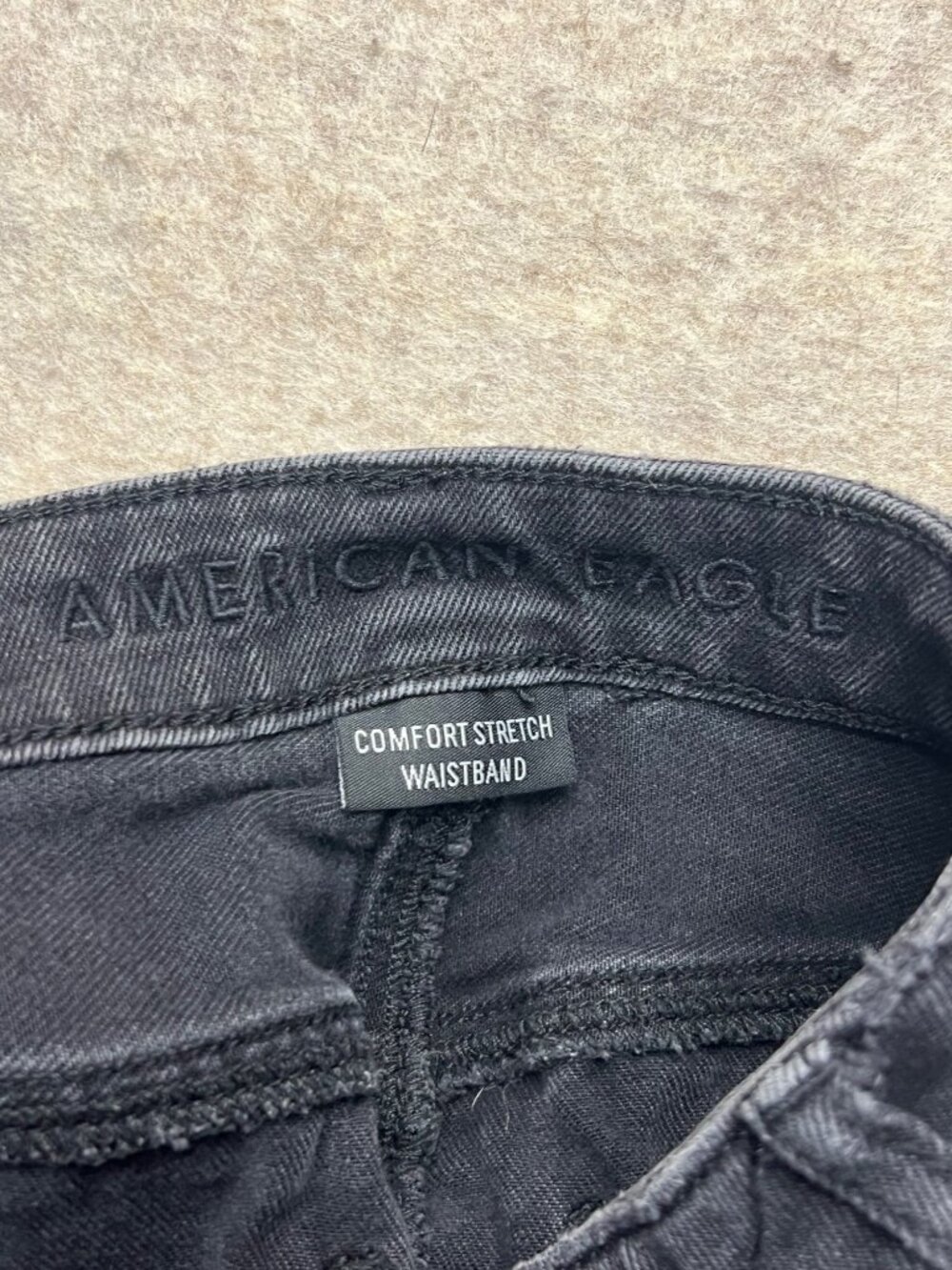 American Eagle High Rise Distressed Mom Jeans Stretch Baggy Ripped Black Denim 2 - Picture 6 of 10